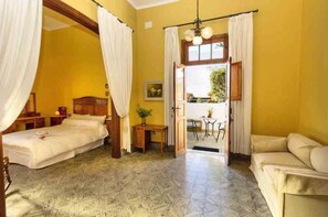Cots/infant beds - Casa Lola y Juan (Haria)