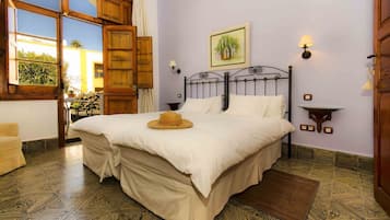 Habitación con 2 camas individuales (Alacena) | Cunas (de pago)