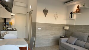 Deluxe Bungalow, 1 Bedroom, Pool View - Maspalomas Lago (San Bartolomé de Tirajana)