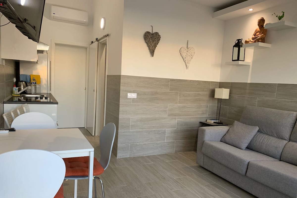 Deluxe Bungalow, 1 Bedroom, Pool View | 2 bedrooms, individually furnished, bed sheets