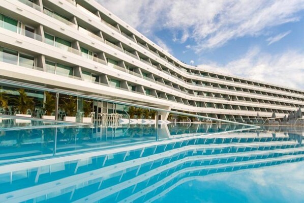 Outdoor pool - Santa Mónica Suites Hotel (San Bartolome de Tirajana)
