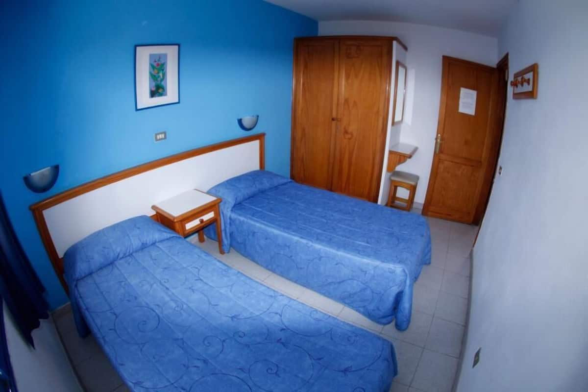 Apartment | 1 bedroom, desk, blackout curtains, free cots/infant beds