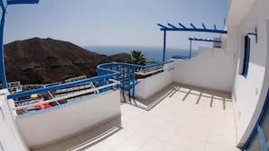 Apartment | Balcony - Apartamentos Aquasol (Mogan)