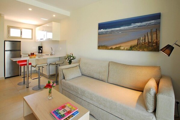 Living area - Eden (Mogan)
