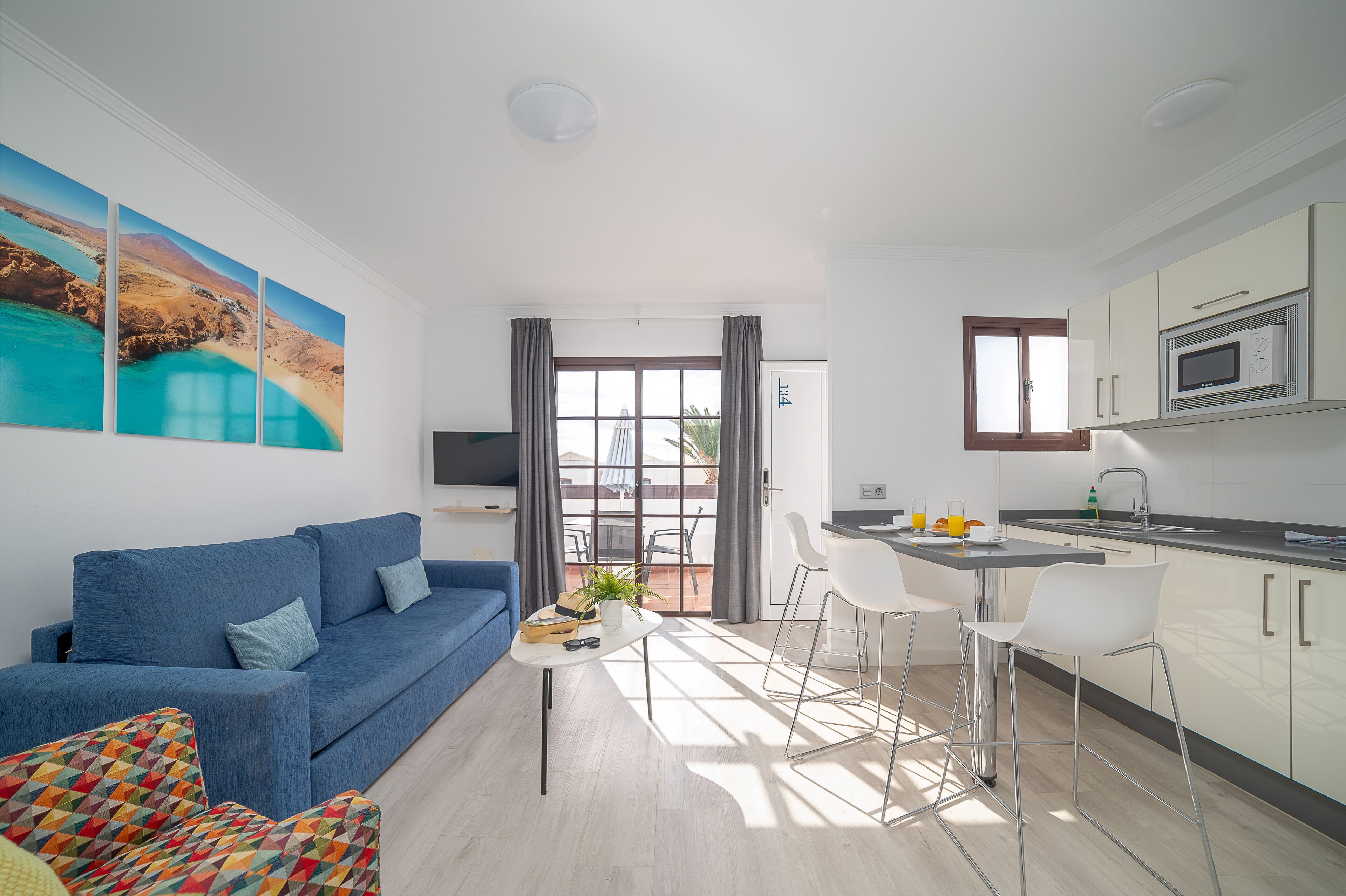 Appartement, 1 slaapkamer | Privékeuken | Een koelkast, een magnetron, een kookplaat