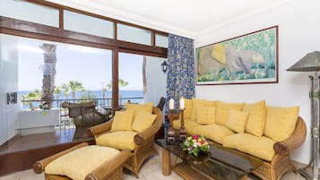 Een flatscreentelevisie