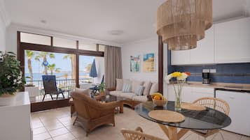 Apartment, 1 Bedroom (Balcony or Terrace) | Living area