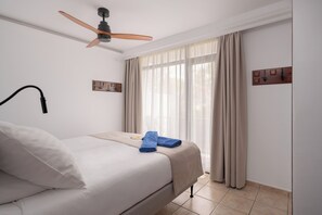 1 bedroom, premium bedding, in-room safe, iron/ironing board - Sunsuites Carolina (San Bartolomé de Tirajana)