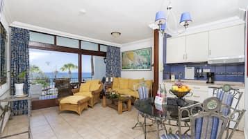 Een flatscreentelevisie