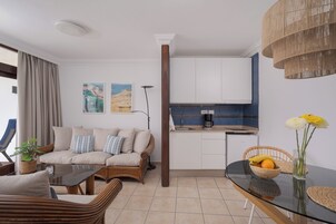 Apartamento, 1 habitación (Balcony or Terrace) | 1 dormitorio, ropa de cama de alta calidad, caja fuerte