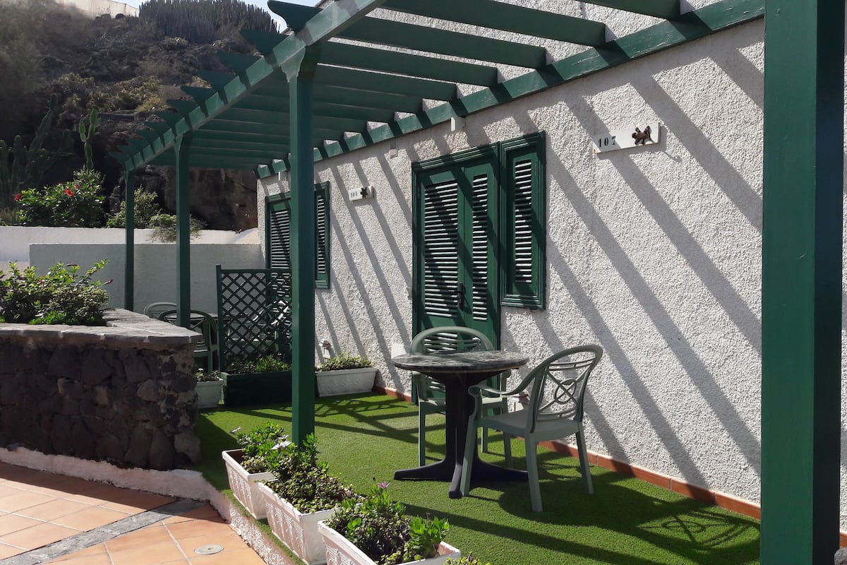 Habitación con 2 camas individuales | Terraza o patio