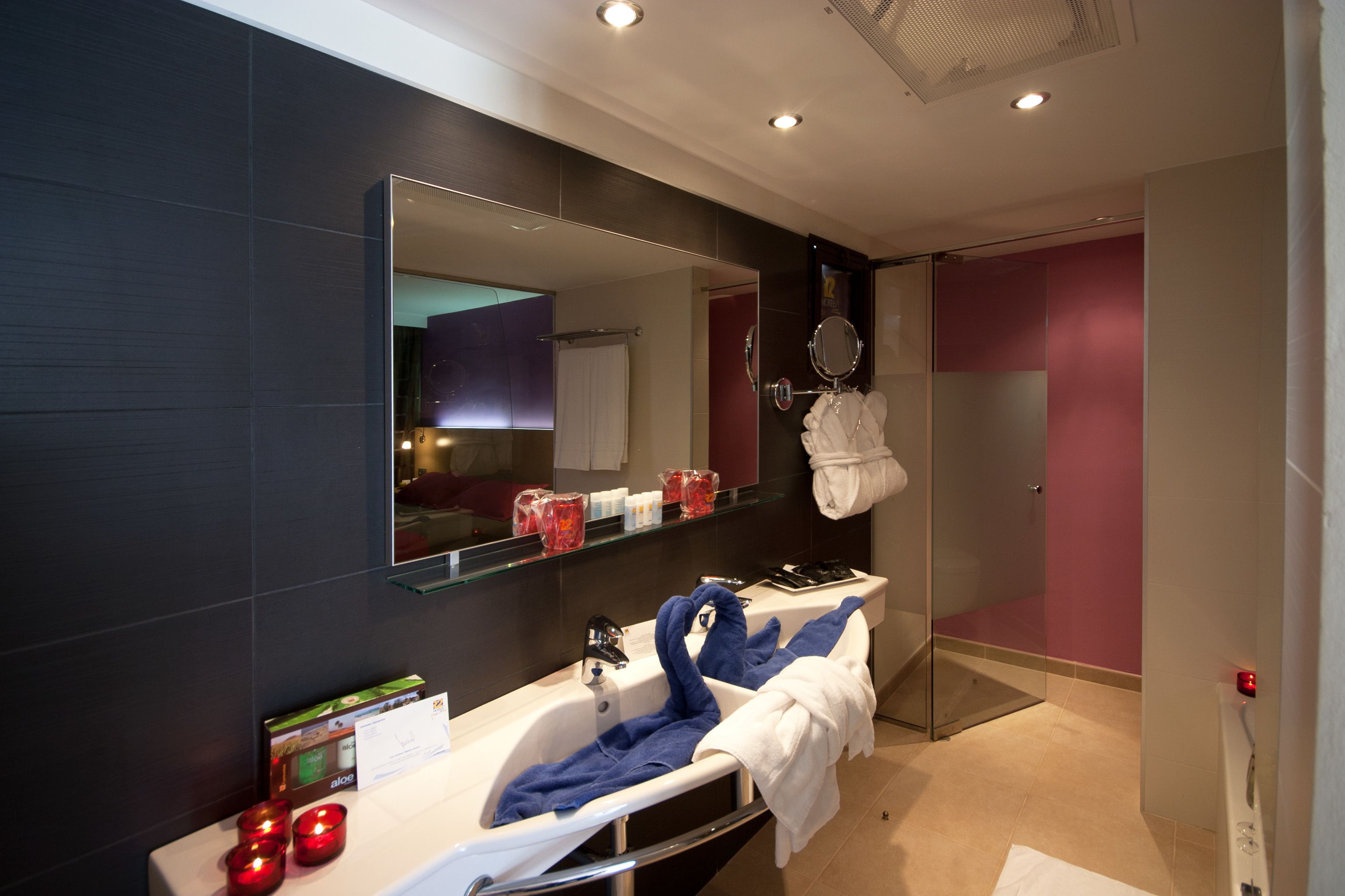 Photo - R2 Romantic Fantasia Suites - Adults Only