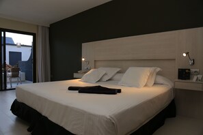 Double Room (Romantic Dream)