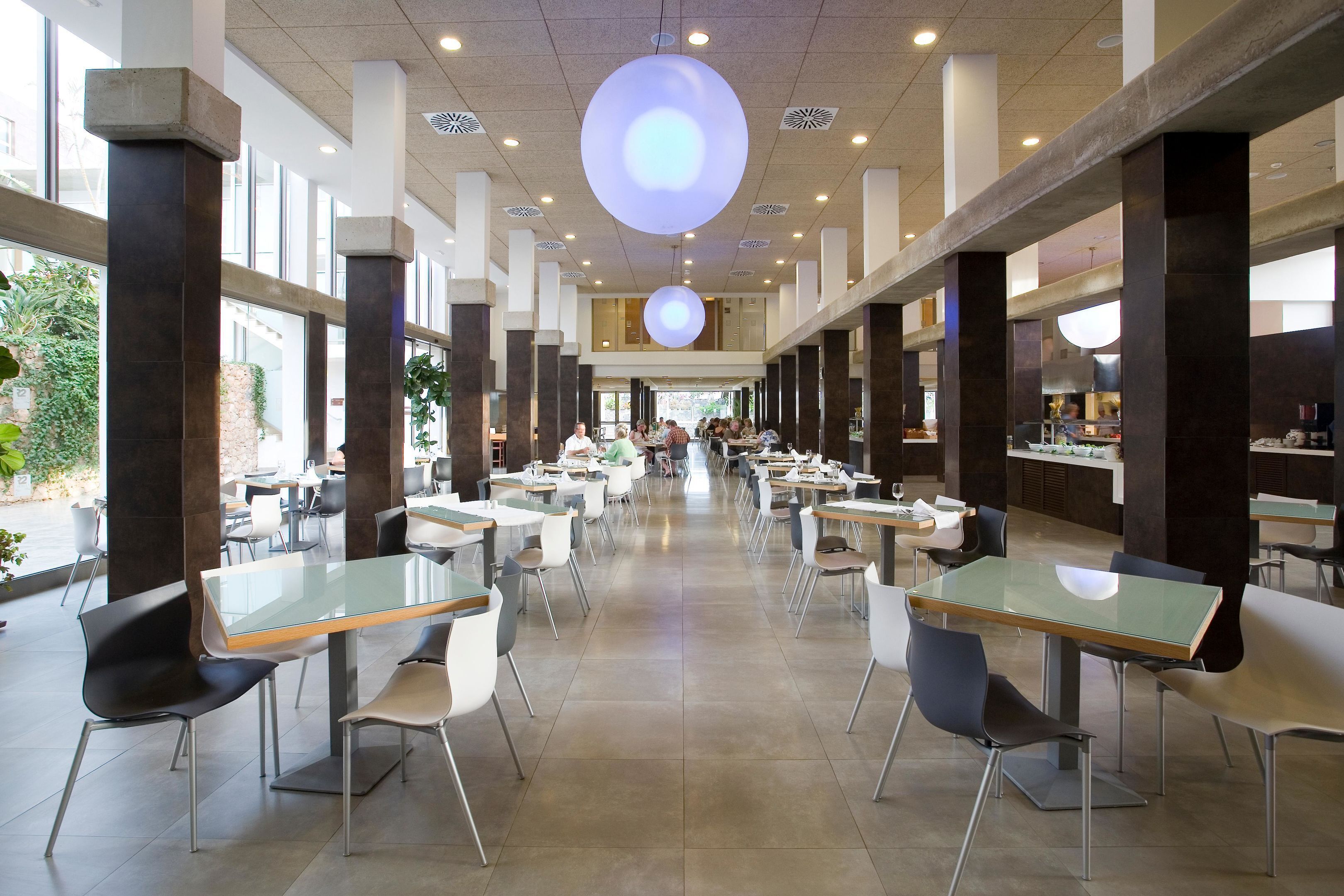 Photo - R2 Romantic Fantasia Suites - Adults Only