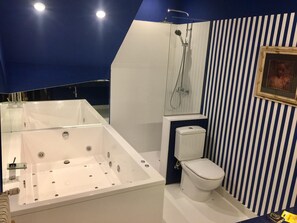 Standard Double Room, Ensuite | Bilik Mandi