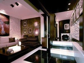 Suite, Private Bathroom