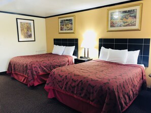 Standard Room, 2 Queen Beds - Flamingo Inn (Elk City)