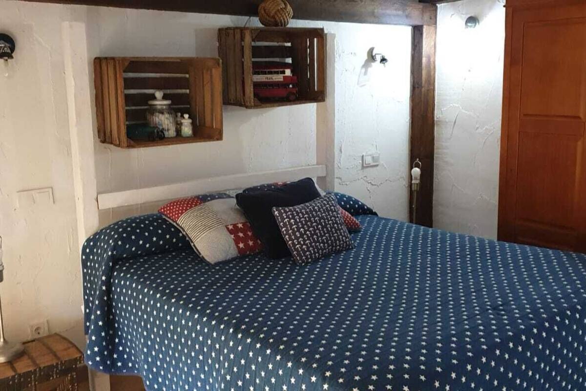 Double or Twin Room, Ensuite | In-room safe, soundproofing, WiFi (free)