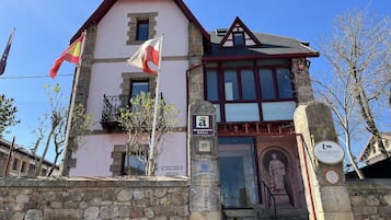 Fachada del alojamiento