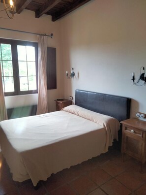 Didekorasi berbeda-beda dan dilengkapi dengan perabotan berbeda-beda