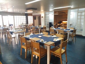 Coffee shop - Hotel Marqués de Santillana (Torrelavega)
