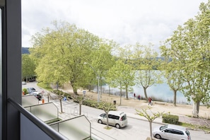 View from room - Hotel Mirallac (Banyoles)