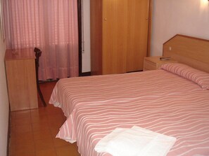 Chambres insonorisées, Wi-Fi gratuit, draps fournis