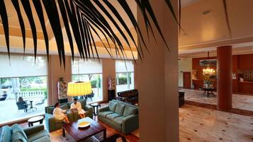 Sala de estar en el lobby
