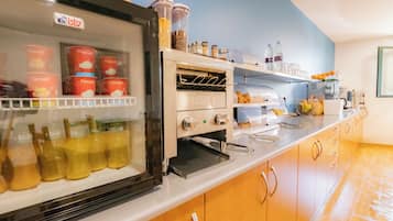 Daily buffet breakfast (EUR 9 per person)
