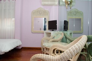 Coffres-forts dans les chambres, rideaux occultants