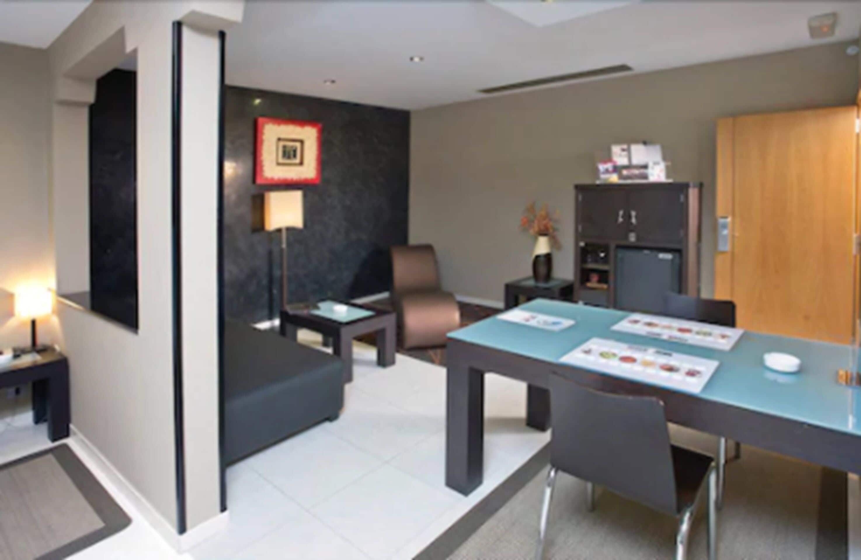 Suite (Zouk) | Servicio de la habitación