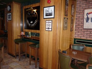 Bar (en el alojamiento)