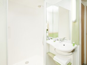 Soundproofing, cribs/infant beds, wheelchair access - Ibis Budget Madrid Getafe (Getafe)