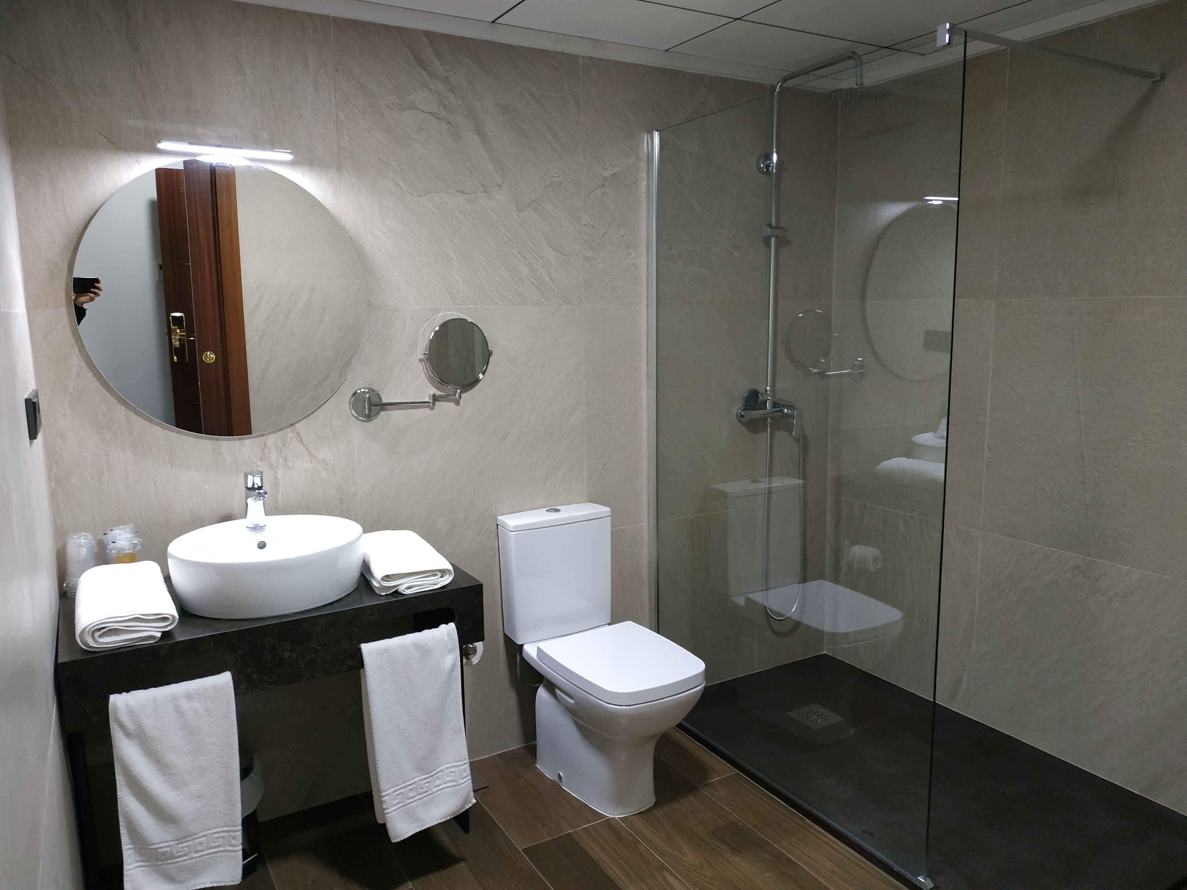 double room single use | bathroom | free toiletries, hair dryer, bidet, towels