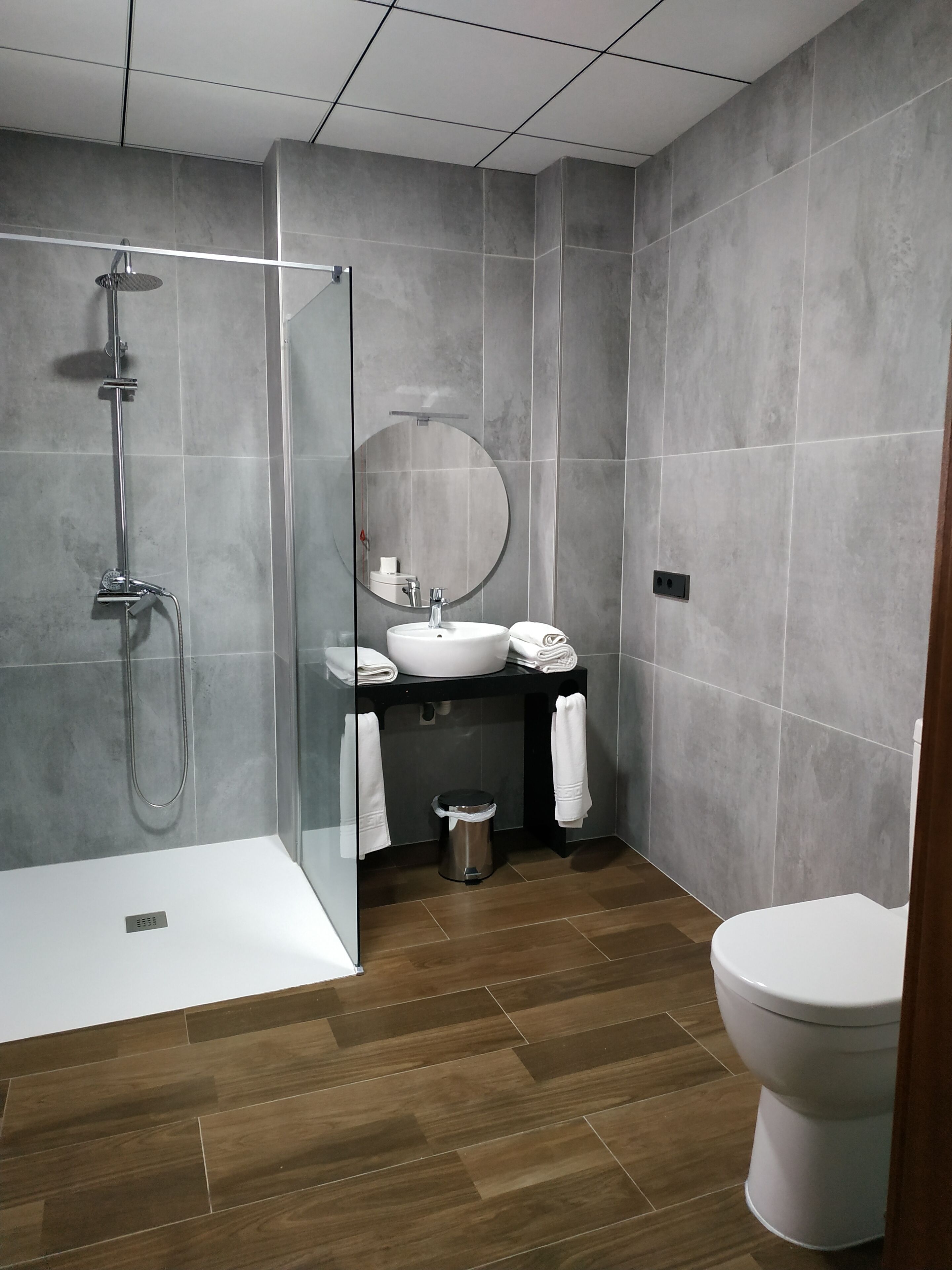 free toiletries, hair dryer, bidet, towels