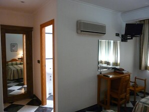 Desk, rollaway beds, free WiFi