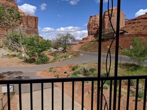 Apartment, 2 Schlafzimmer | Balkon