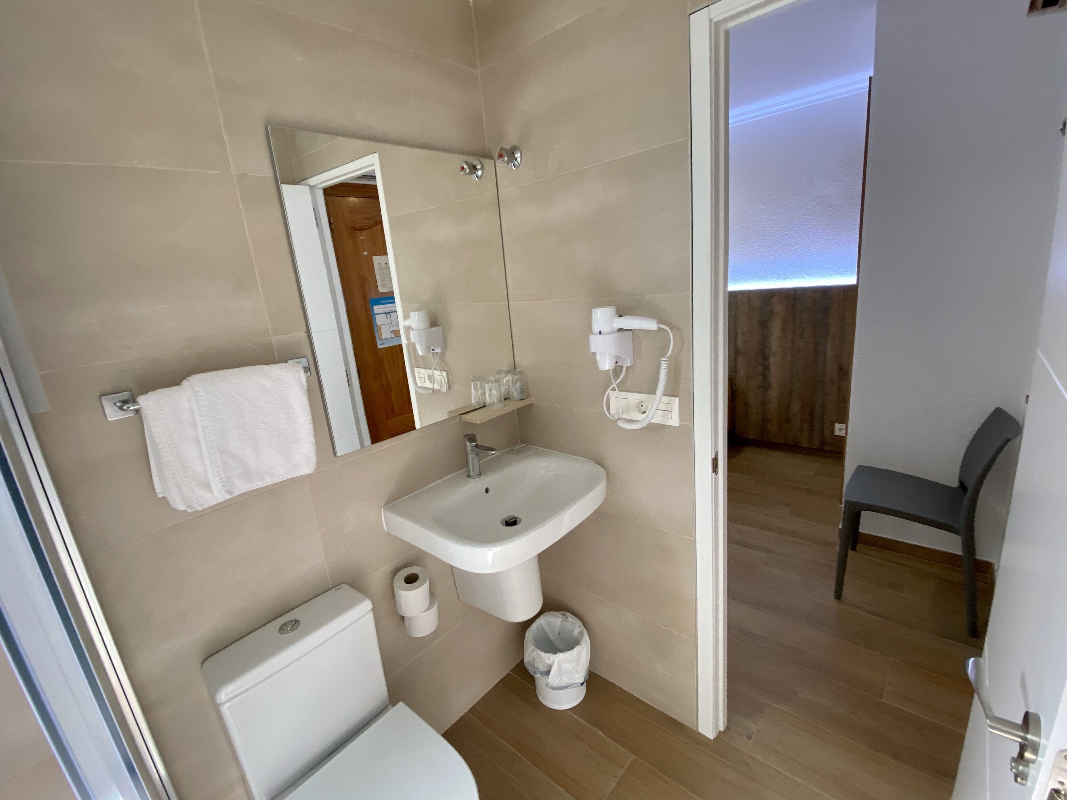 Foto - Hostal Pensimar