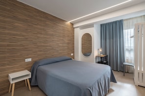 슈피리어 더블룸, 더블침대 1개 | 객실 내 금고, 각각 다른 스타일의 인테리어, 책상, 노트북 작업 공간