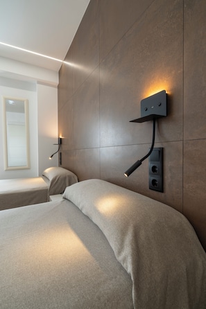 Superior-Zweibettzimmer | Zimmersafe, individuell dekoriert, Schreibtisch