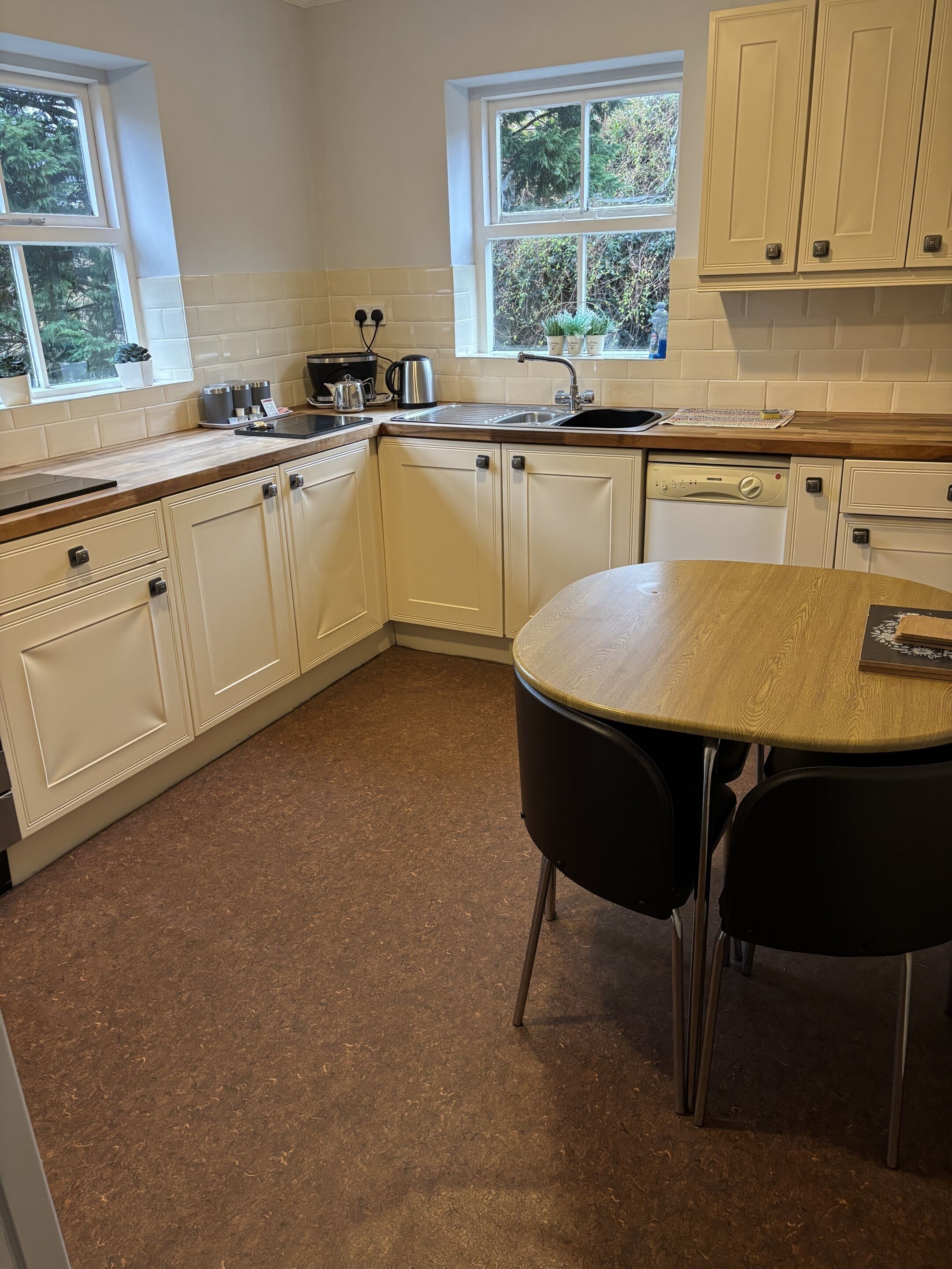 Căn hộ Deluxe, có phòng tắm riêng | Bếp riêng | Ghế cao cho trẻ em 