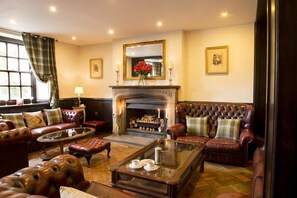 TV - The Morritt Country House Hotel & The Garage Spa (Barnard Castle)