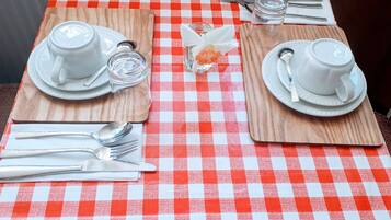 Desayuno continental incluido todos los días