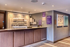 Reception - Premier Inn Birmingham South - Rubery (Birmingham)