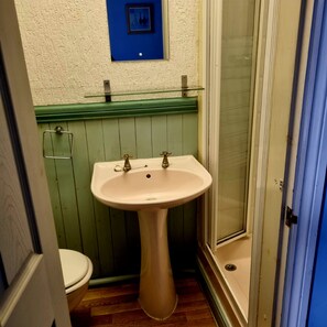 Einzelzimmer, mit Bad | Badezimmer