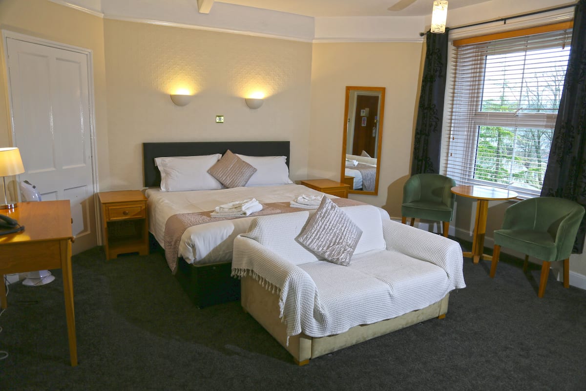superior double room | 1 bedroom, premium bedding, iron/ironing board, free wifi
