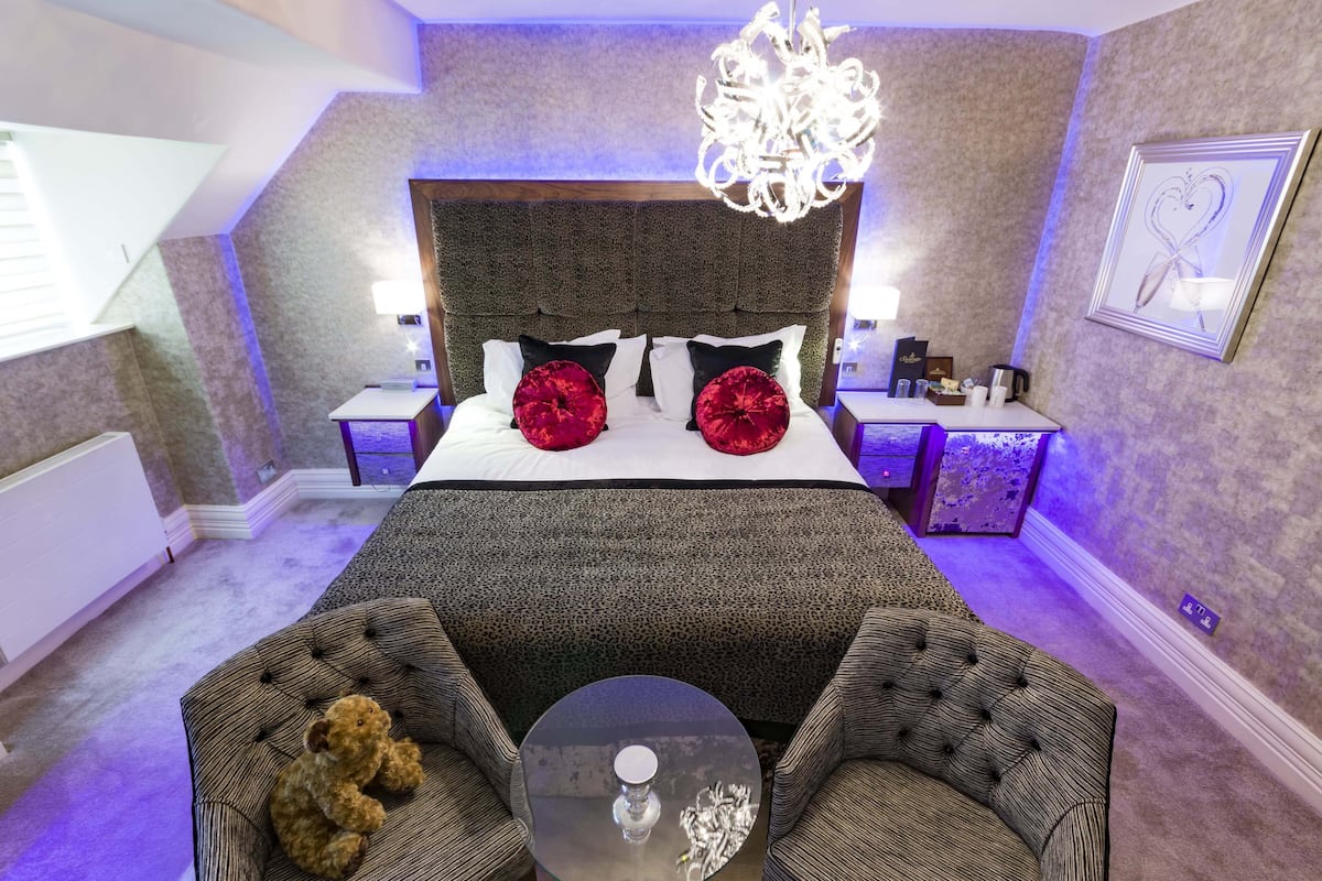 1 habitación, ropa de cama de alta calidad y decoración personalizada