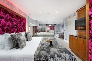 Escape | Sengetøy av topp kvalitet, individuelt dekorert og individuelt innredet