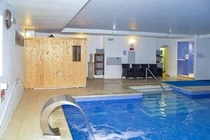 Indoor pool - Berry Head Hotel (Brixham)