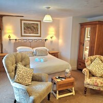 Deluxe Double Room, 1 King Bed | Egyptian cotton sheets, premium bedding, individually decorated